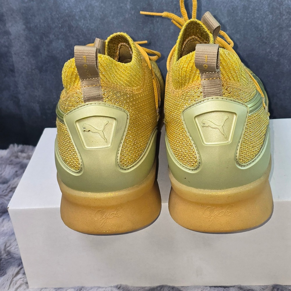 Puma Clyde Court Title Run Gold Metallic Basketball Shoes‎ Mens 10.5 - Picture 3 of 6